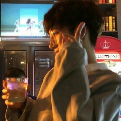 qq空间说说赞刷赞免费 主题视觉