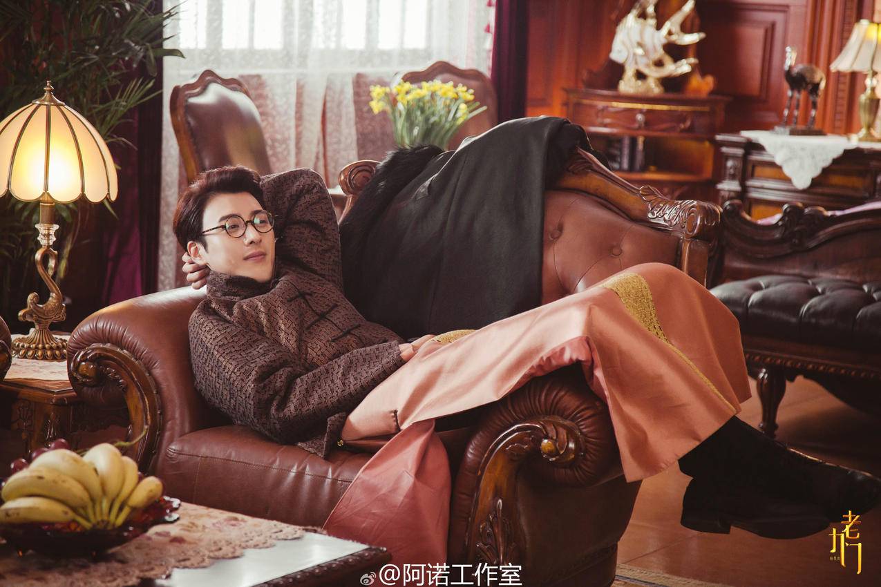 qq一毛钱一万名片赞 - 雷神24小时业务自助下单平台,快手播放免费领取